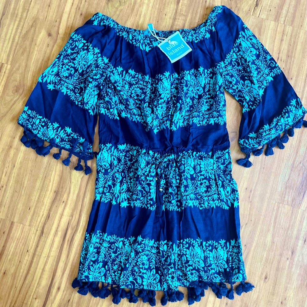 Beautiful swimsuit cover up of dress Sz medium with tassel details.